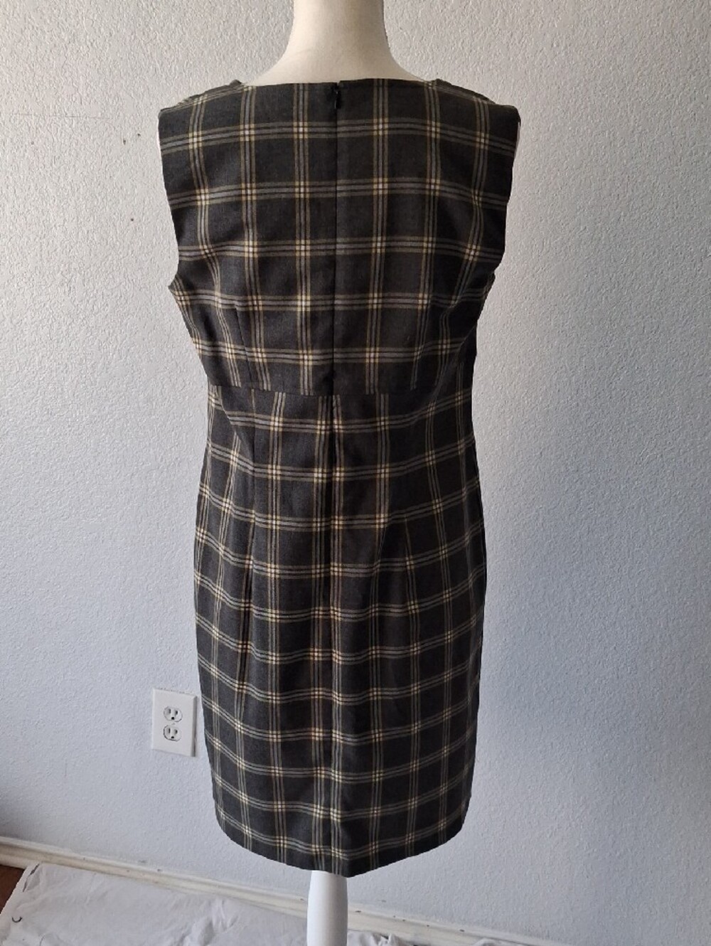 Dark Gray, Yellow, And White Midi Tartan Dress - Picture 4 of 5